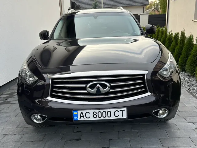 Infiniti QX70 - фото 4