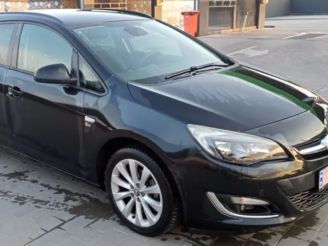 Opel Astra - фото 3