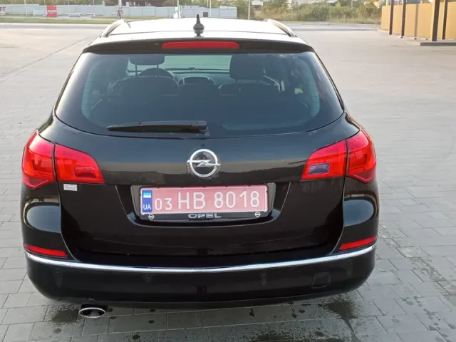 Opel Astra - фото 2