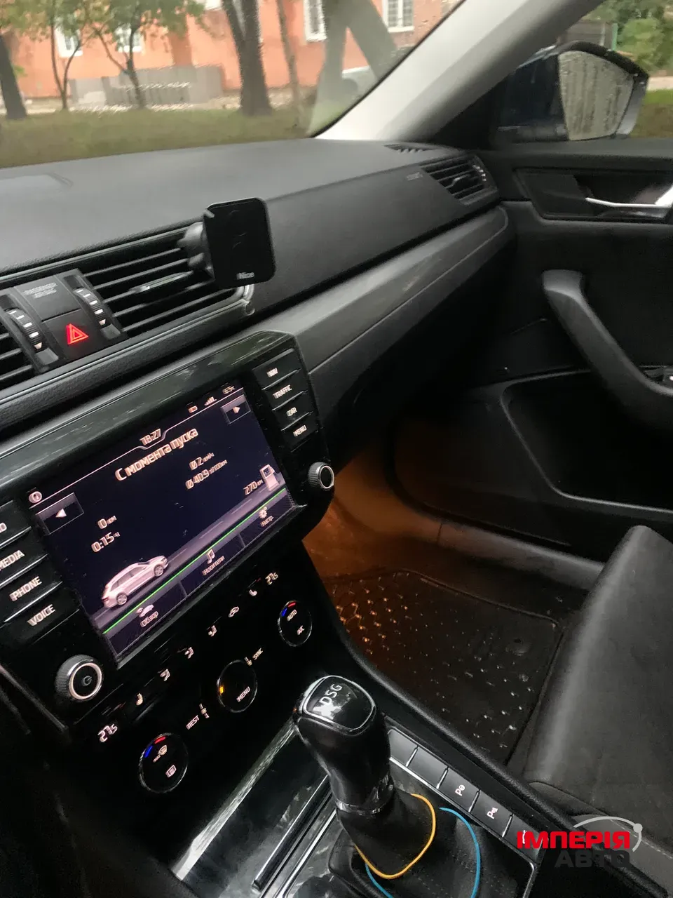 Skoda Superb - фото 17