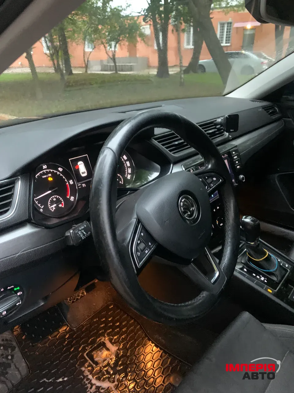 Skoda Superb - фото 12