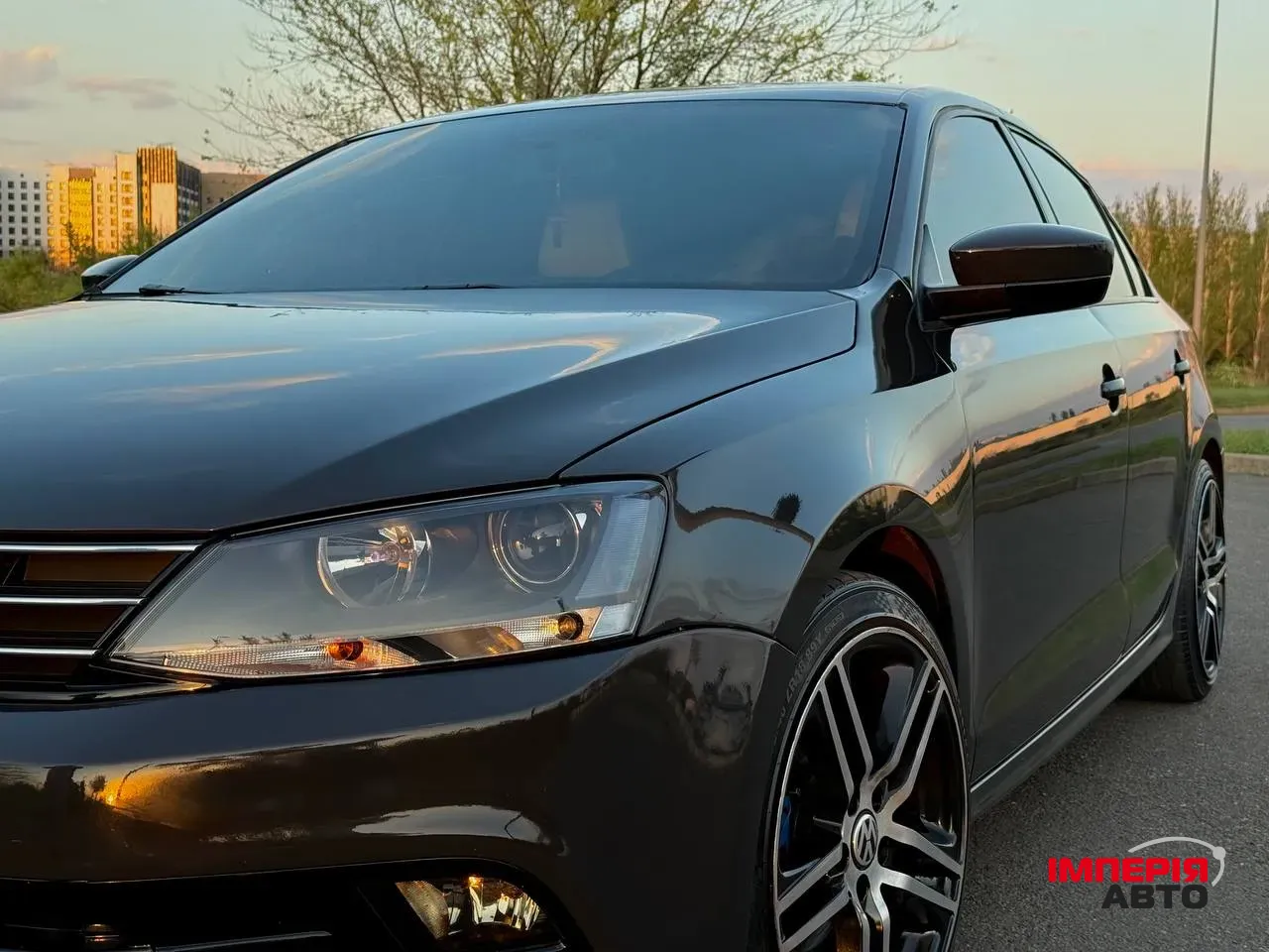 Volkswagen Jetta - фото 12