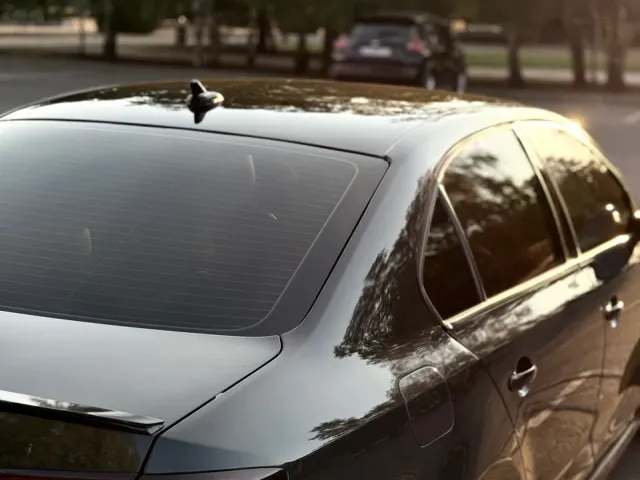 Volkswagen Jetta - фото 4