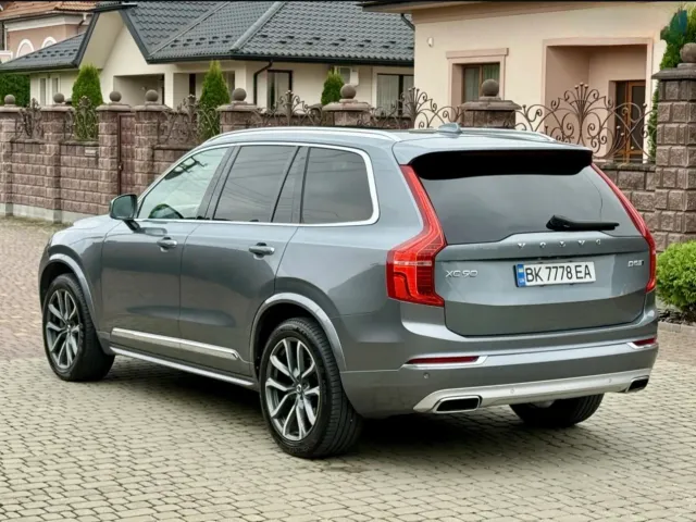 Volvo XC90 - фото 2