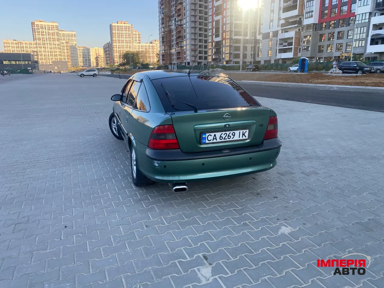 Opel Vectra - фото 12