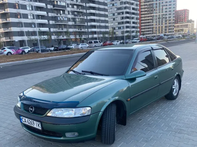 Opel Vectra - фото 4
