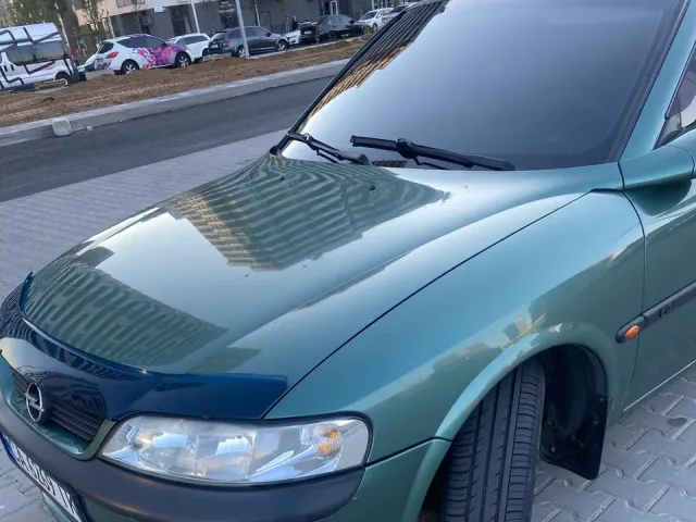 Opel Vectra - фото 5