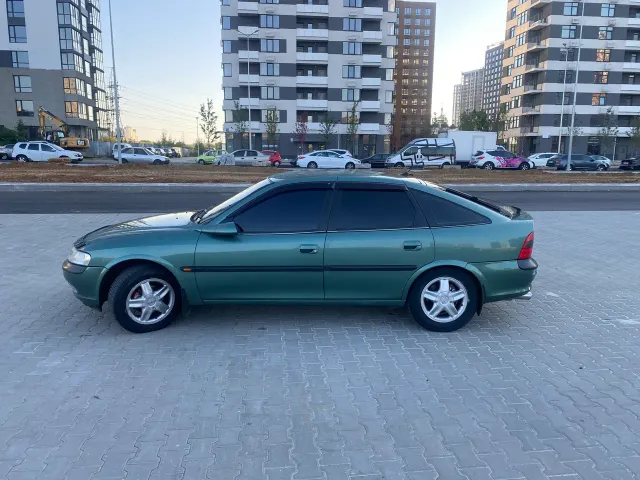 Opel Vectra - фото 2
