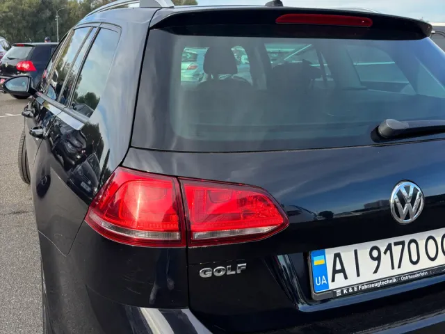 Volkswagen Golf - фото 2