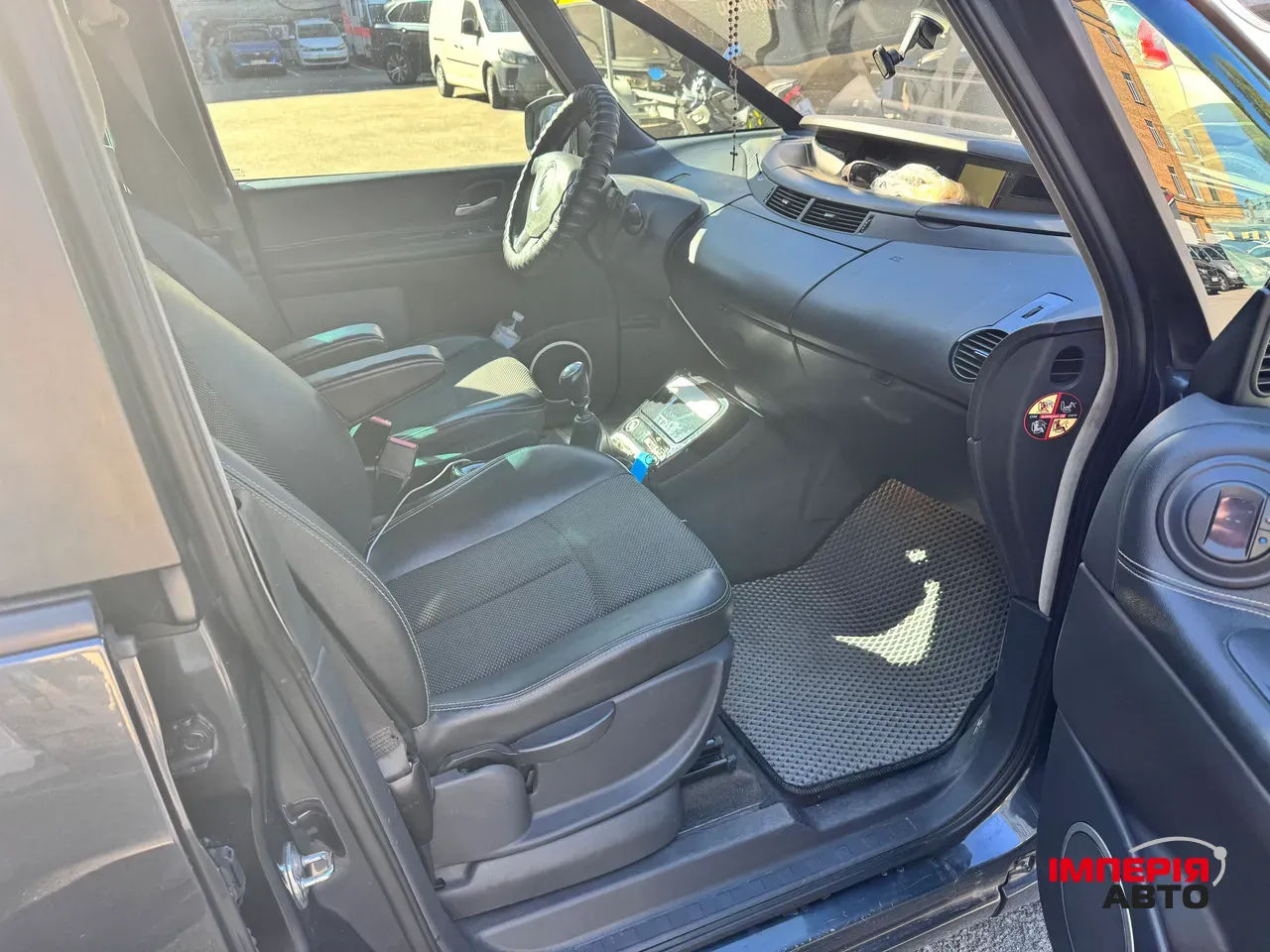 Renault Espace - фото 8