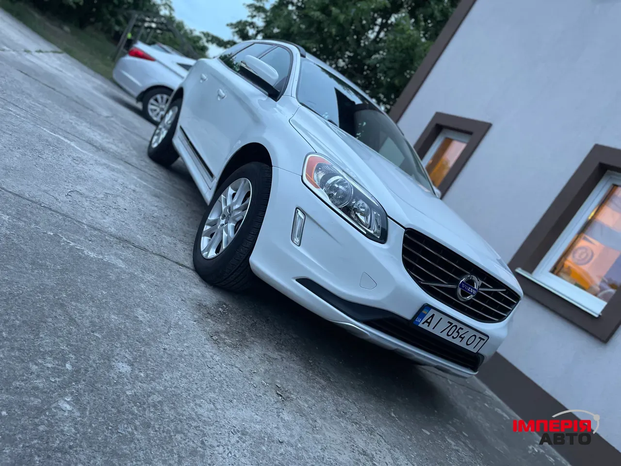 Volvo XC60 - фото 3