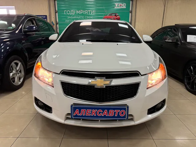 Chevrolet Cruze - фото 4