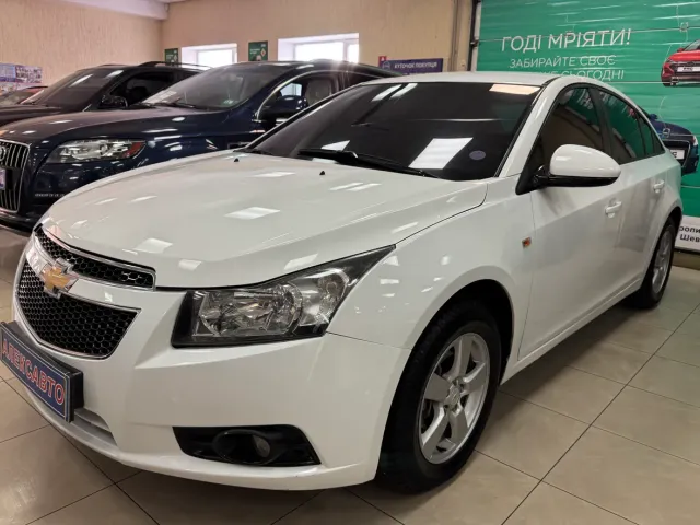 Chevrolet Cruze - фото 5