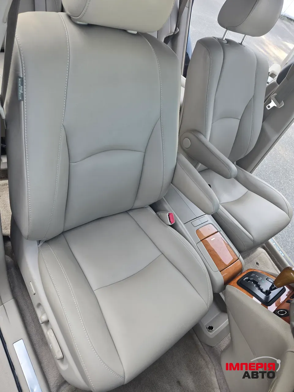 Lexus RX - фото 12