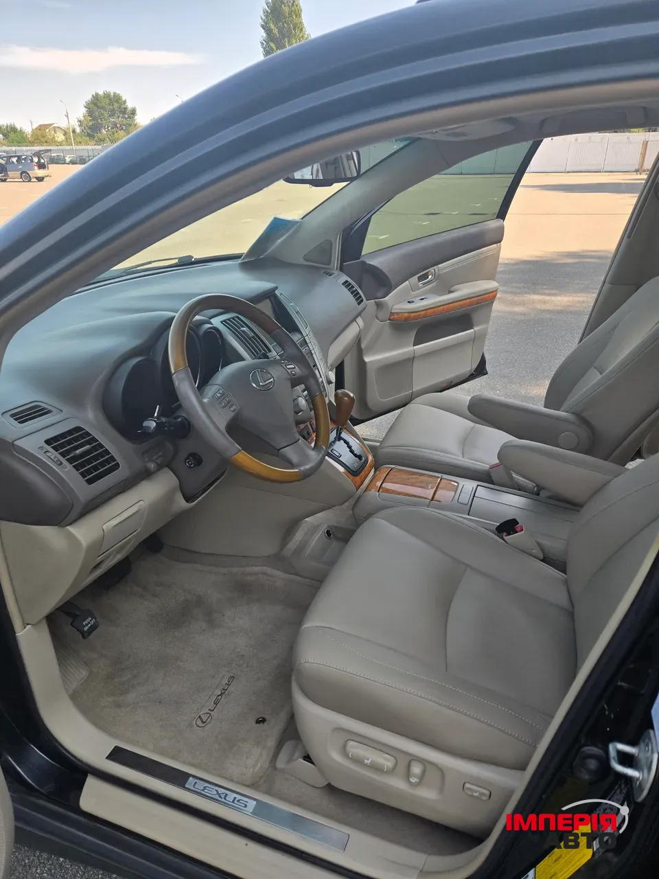 Lexus RX - фото 9