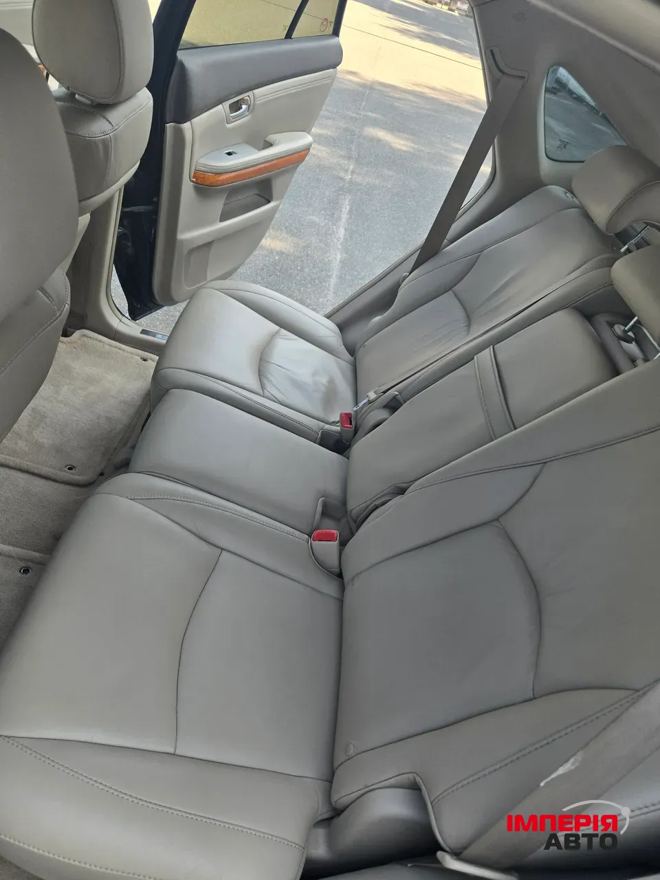 Lexus RX - фото 17