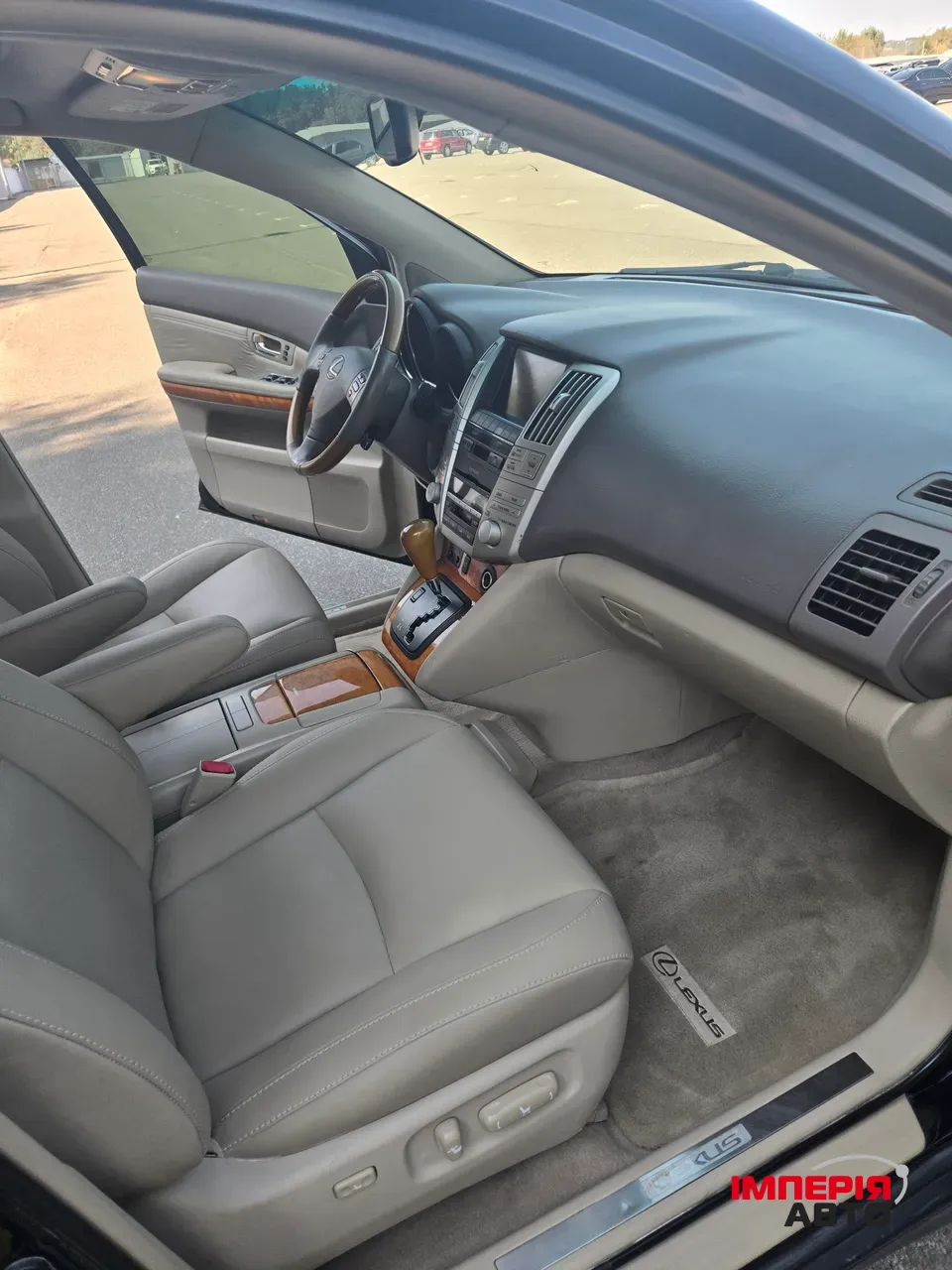 Lexus RX - фото 13