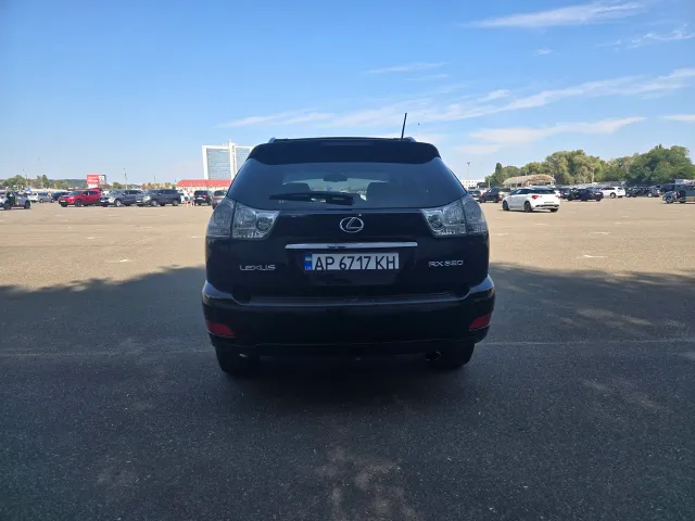 Lexus RX - фото 4