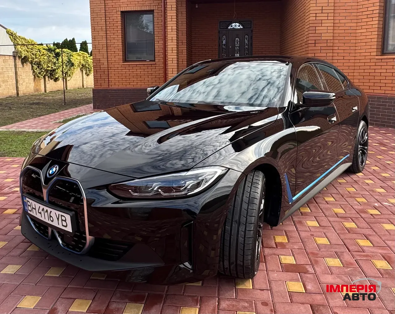 BMW i4 - фото 4