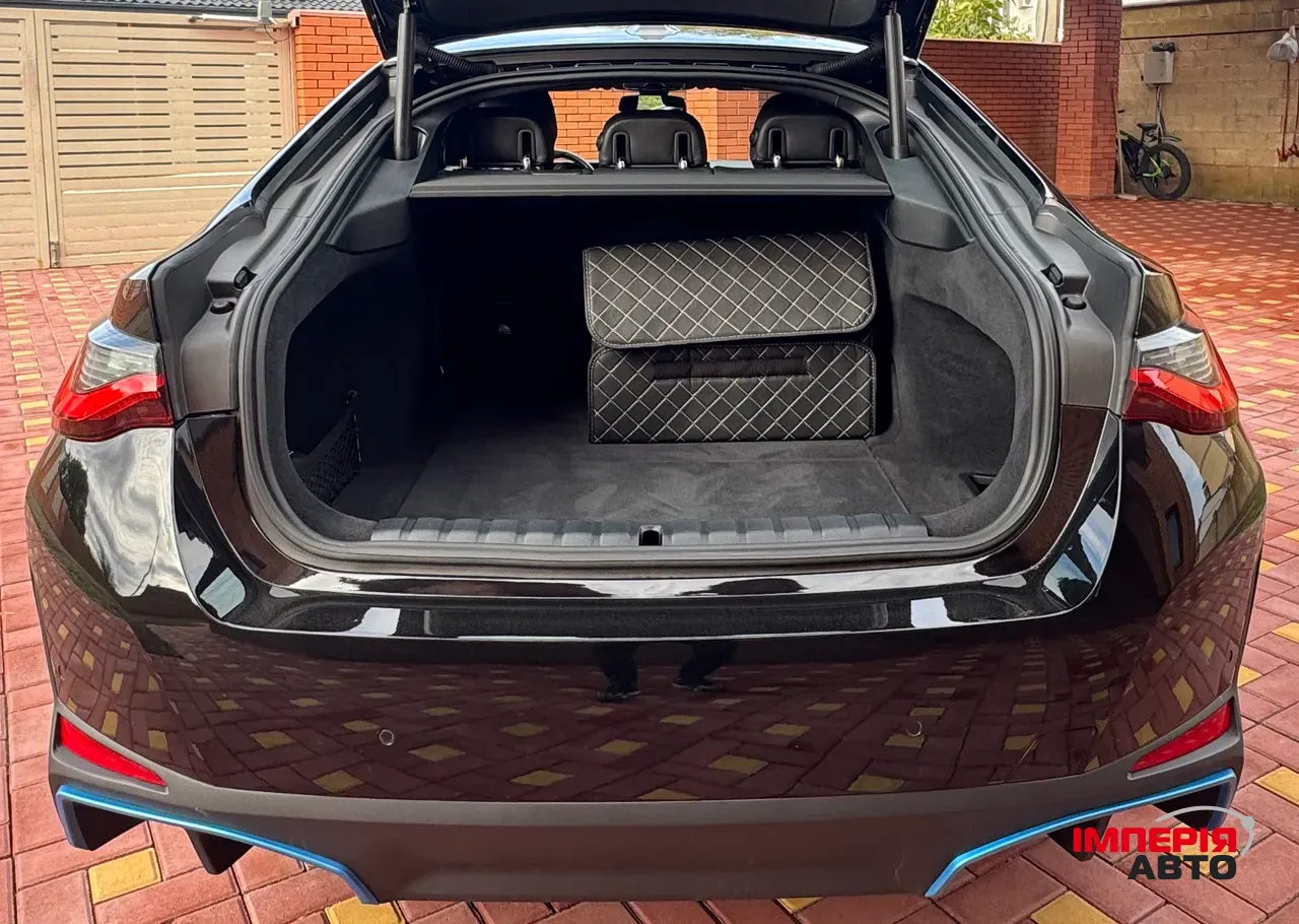 BMW i4 - фото 22