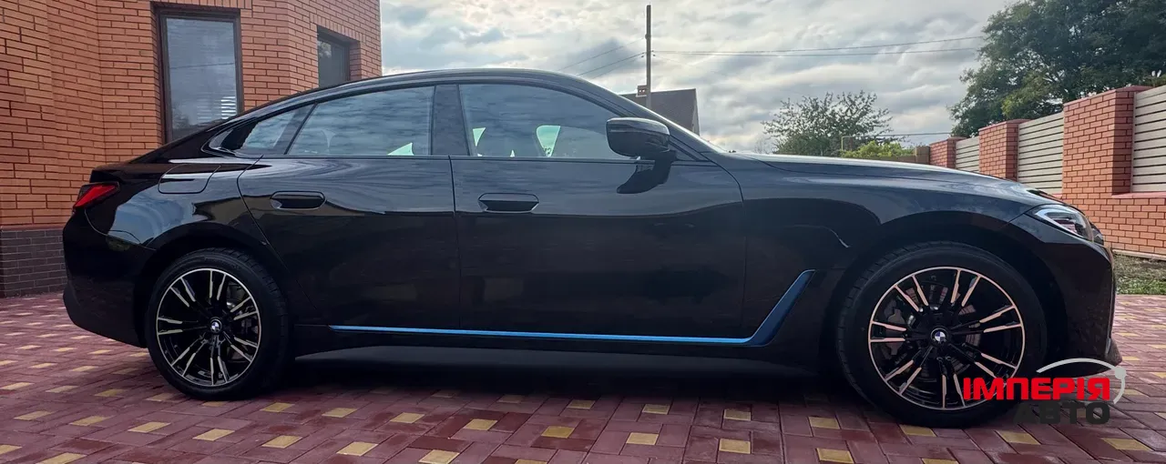 BMW i4 - фото 17