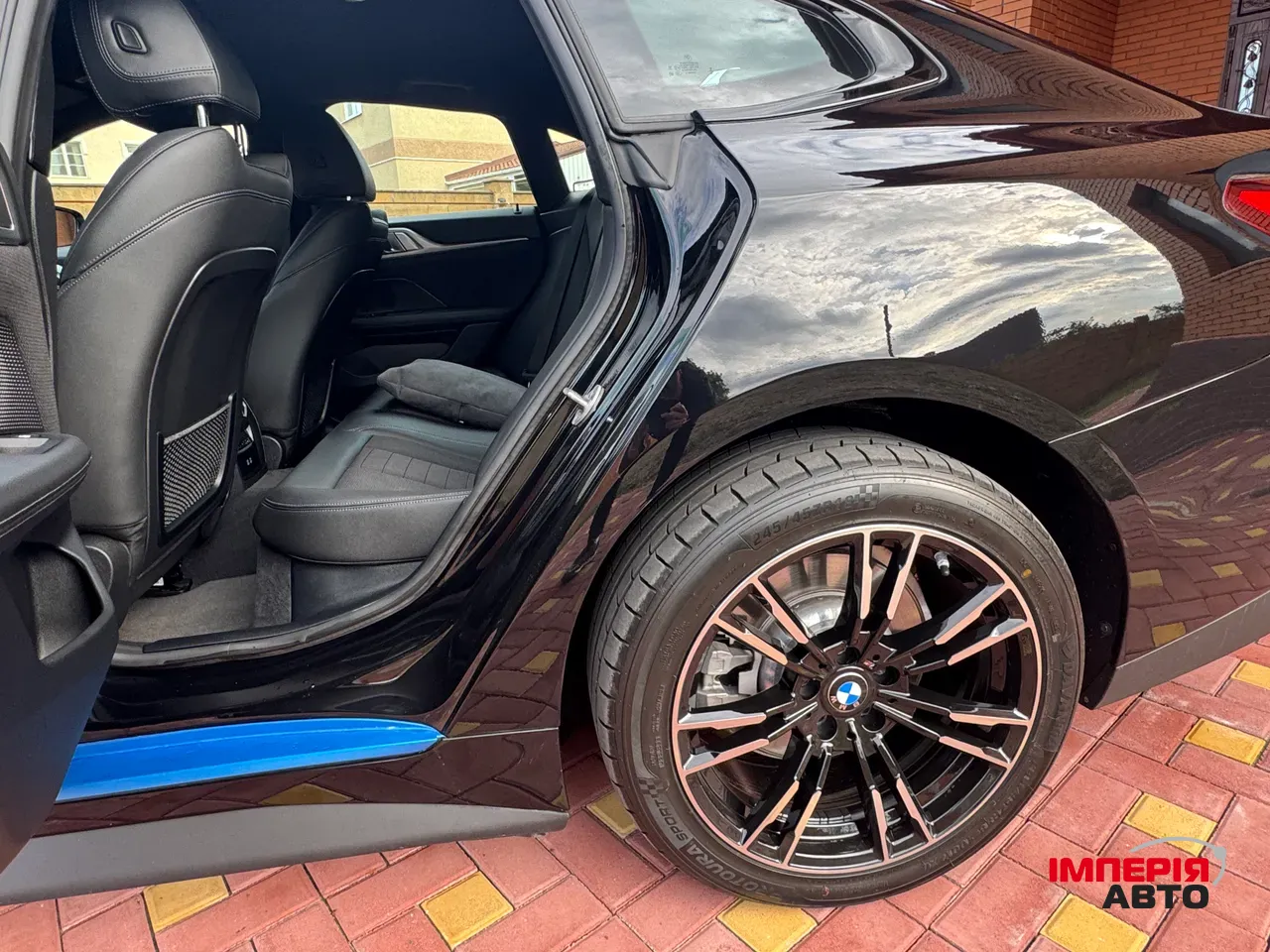 BMW i4 - фото 28