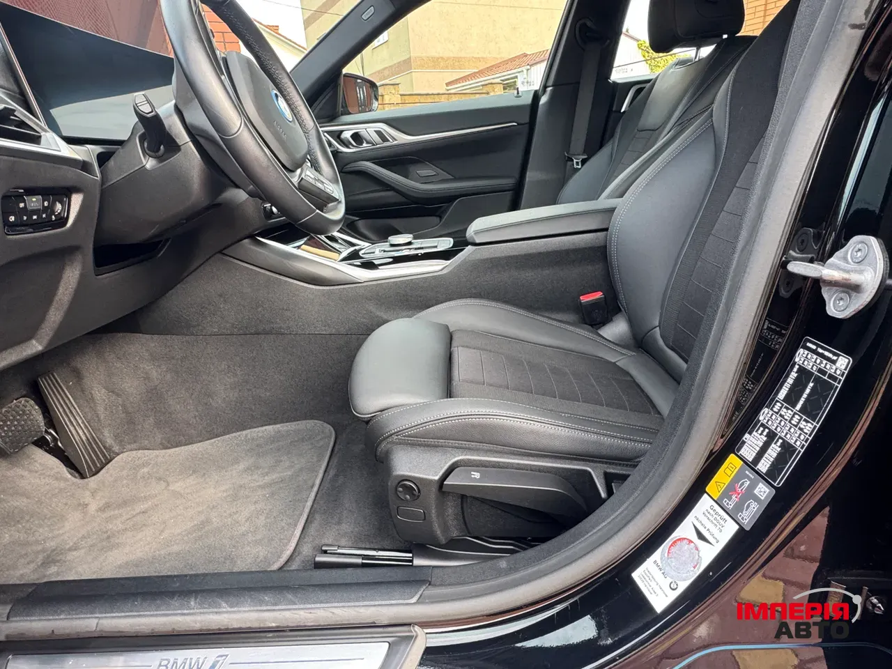 BMW i4 - фото 31