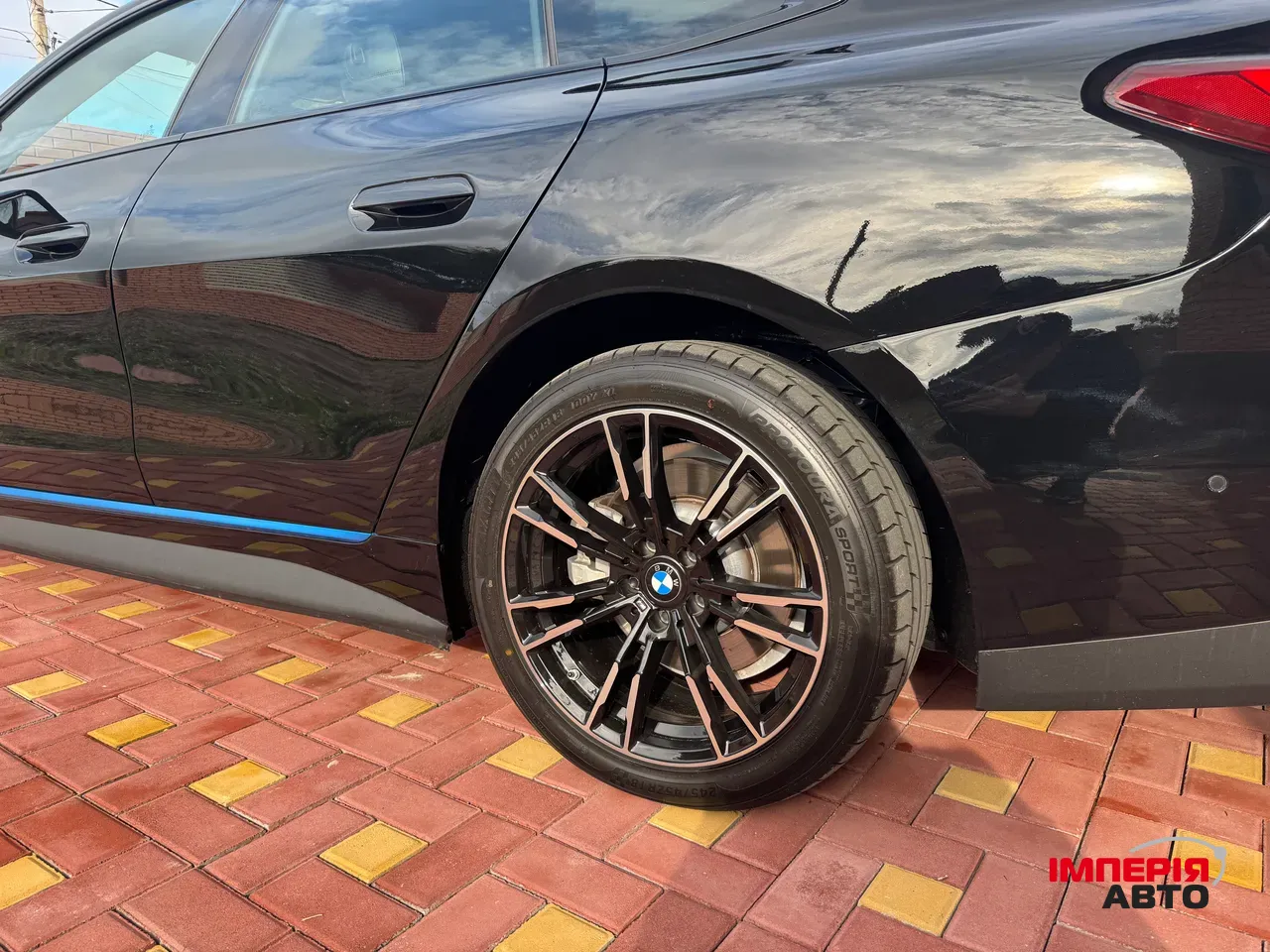 BMW i4 - фото 10