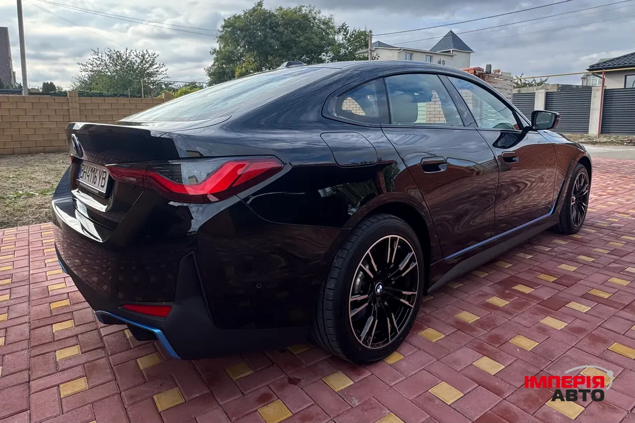 BMW i4 - фото 13
