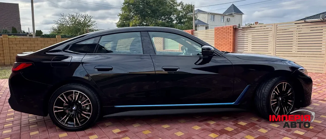 BMW i4 - фото 23