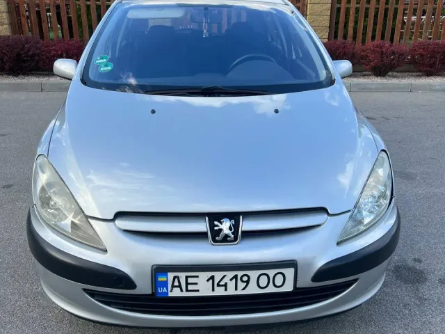 Peugeot 307 - фото 1