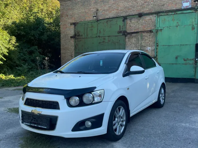 Chevrolet Aveo - фото 3