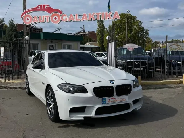 BMW 5 серії - фото 1