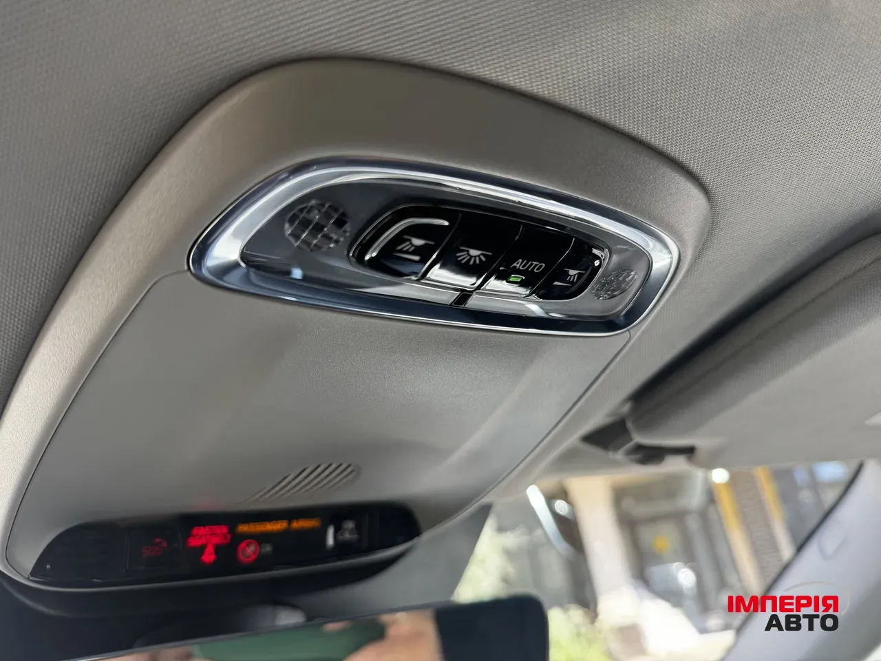 Volvo XC90 - фото 22