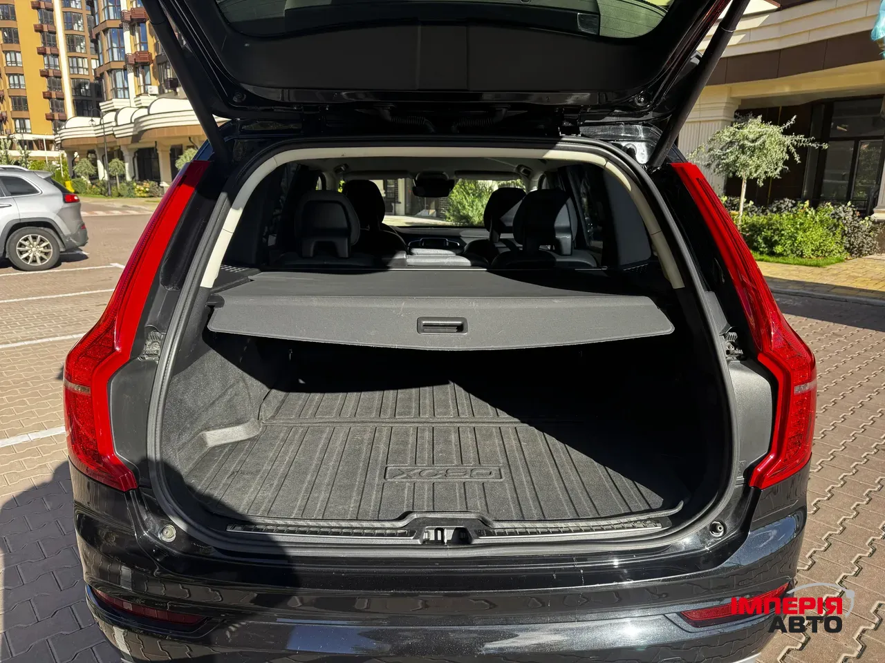 Volvo XC90 - фото 11