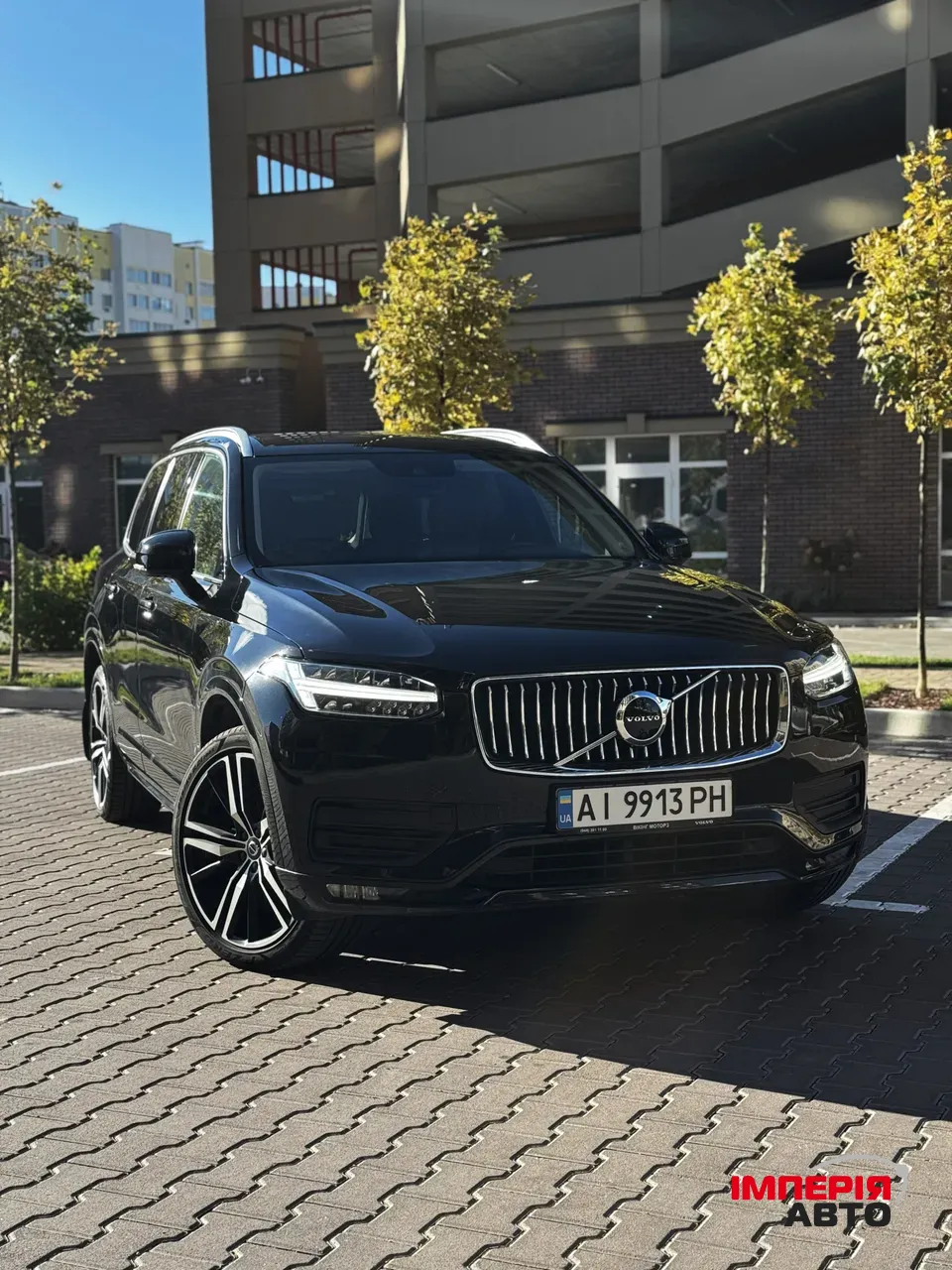 Volvo XC90 - фото 1