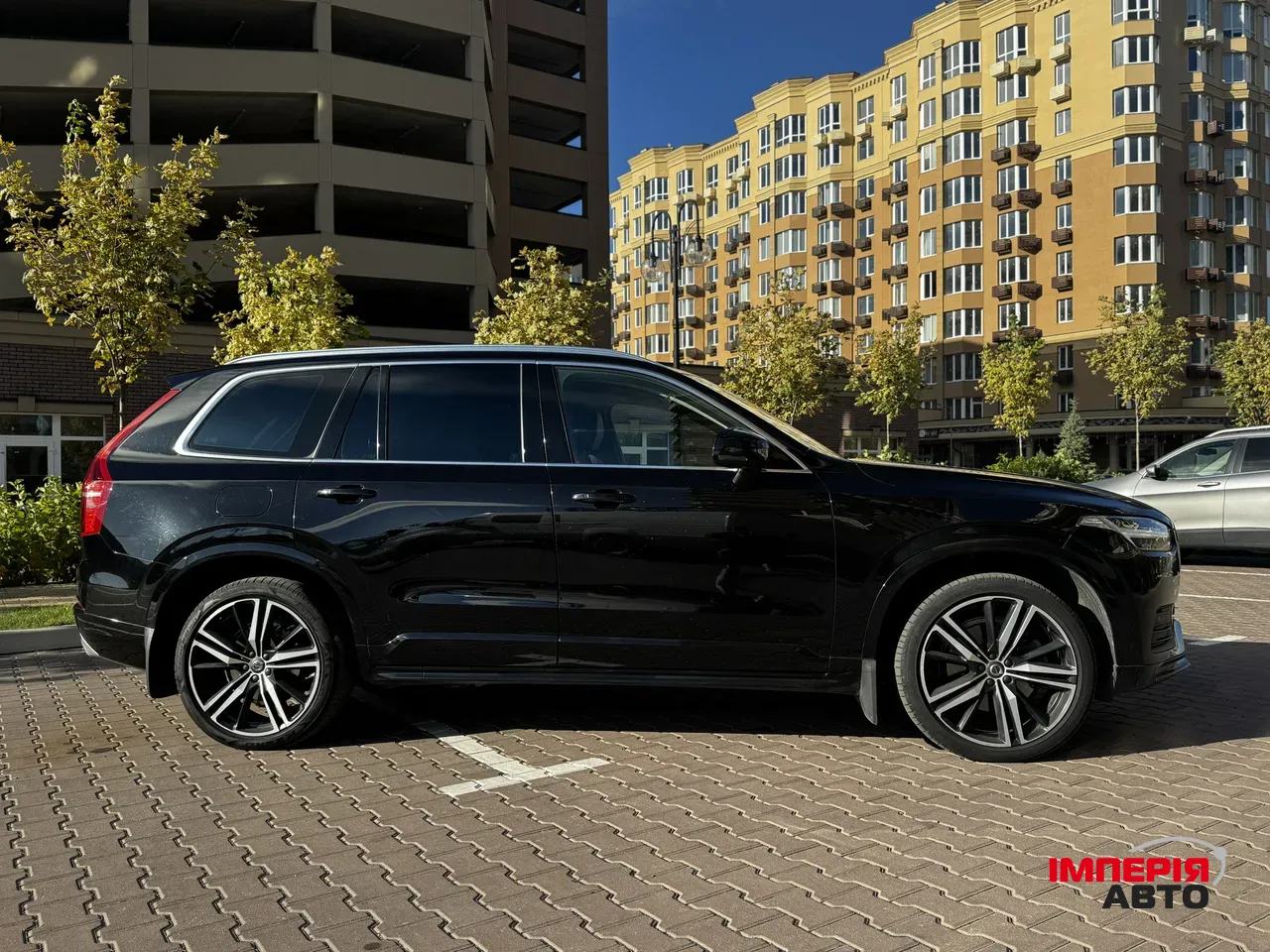 Volvo XC90 - фото 7