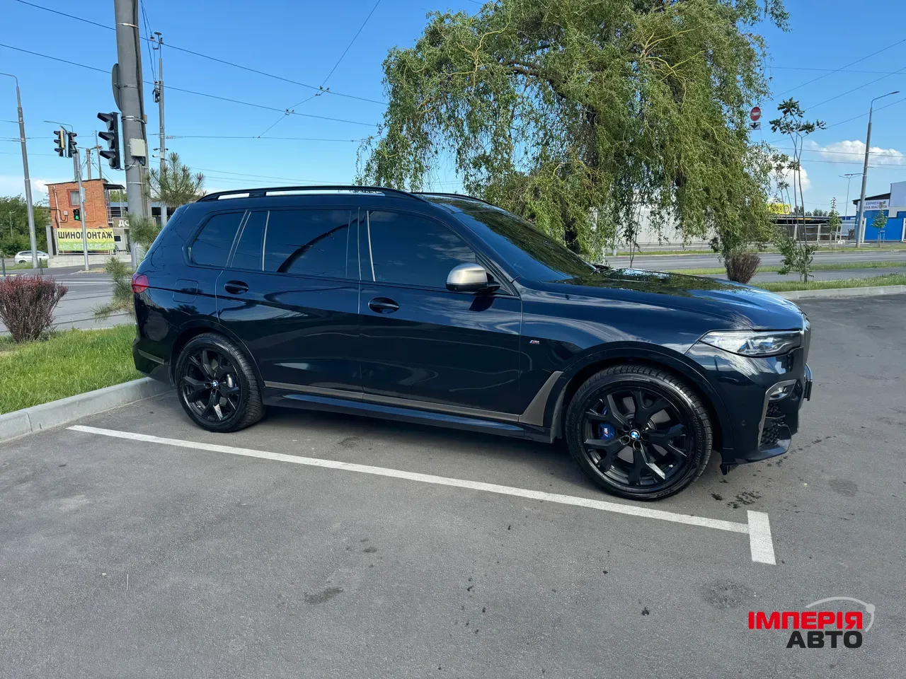 BMW X7 - фото 24