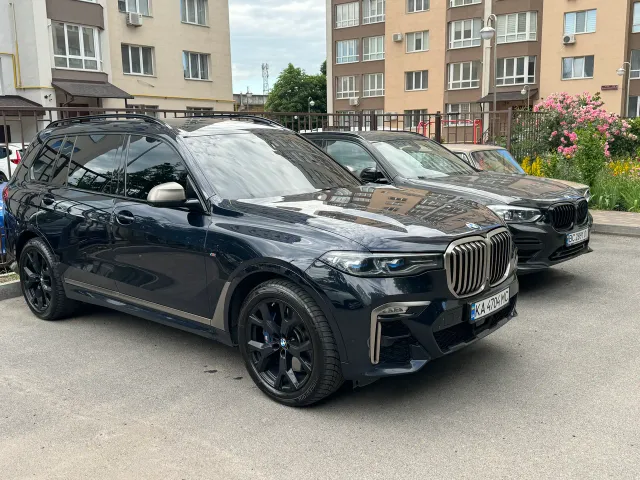 BMW X7 - фото 3