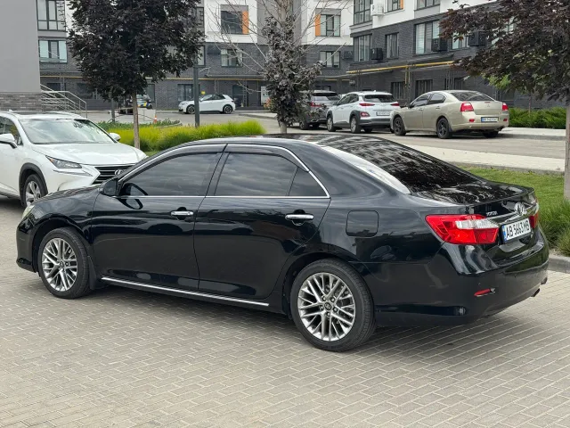 Toyota Camry - фото 5