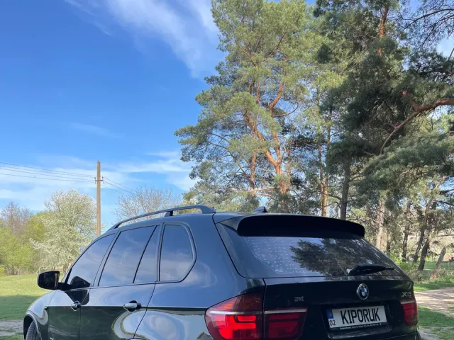 BMW X5 - фото 1