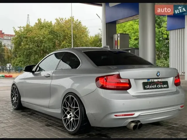 BMW 2 серії - фото 4