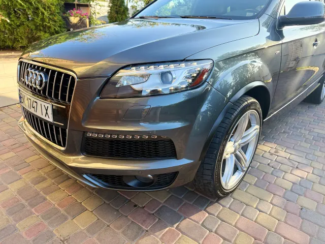 Audi Q7 - фото 3