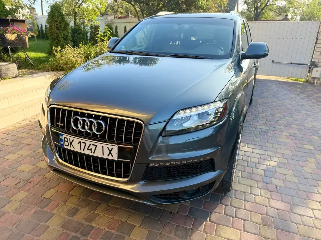 Audi Q7 - фото 2