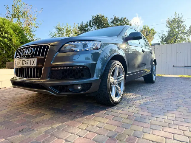 Audi Q7 - фото 5