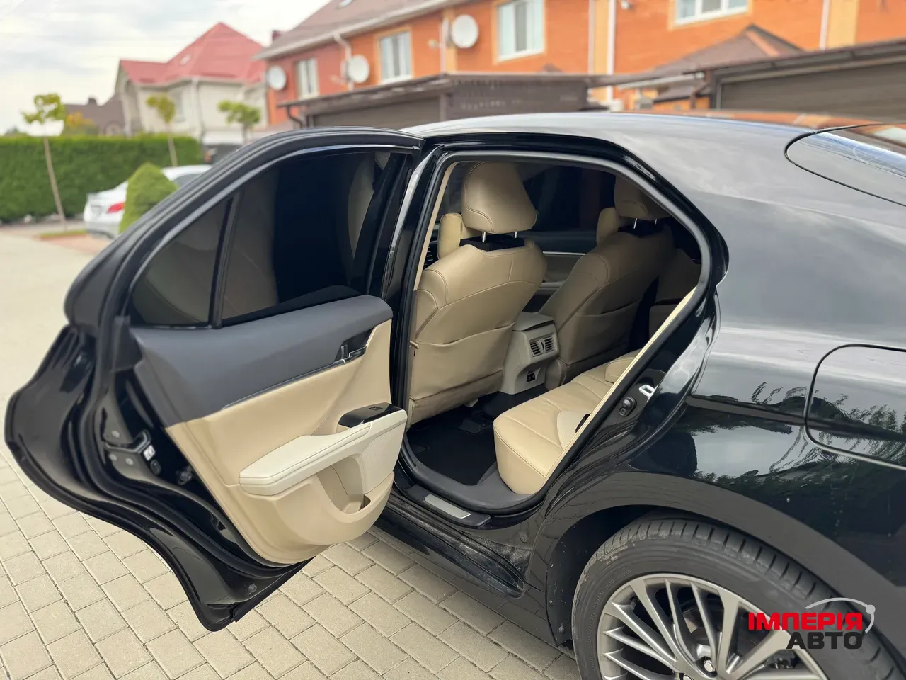 Toyota Camry - фото 10