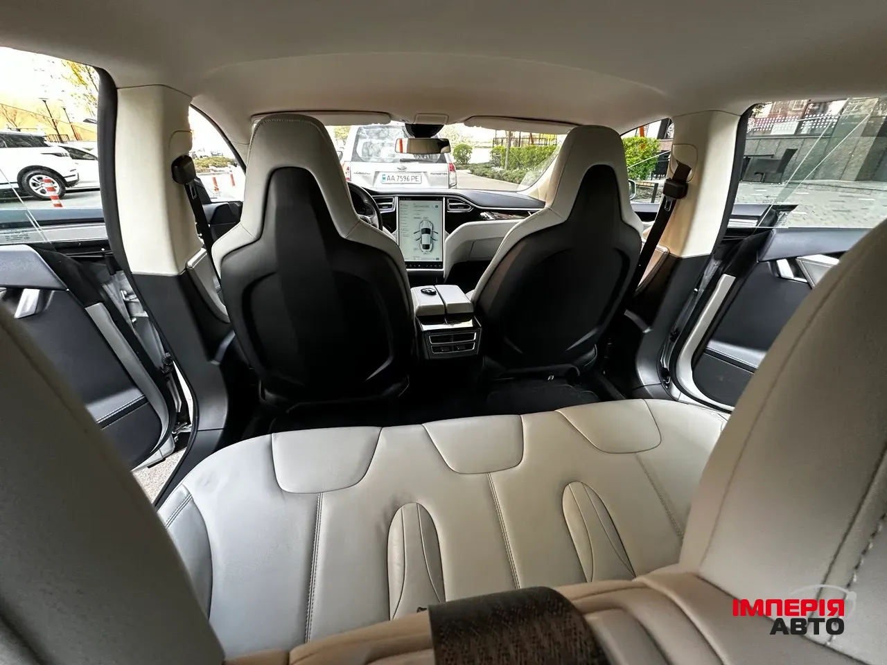 Tesla Model S - фото 6