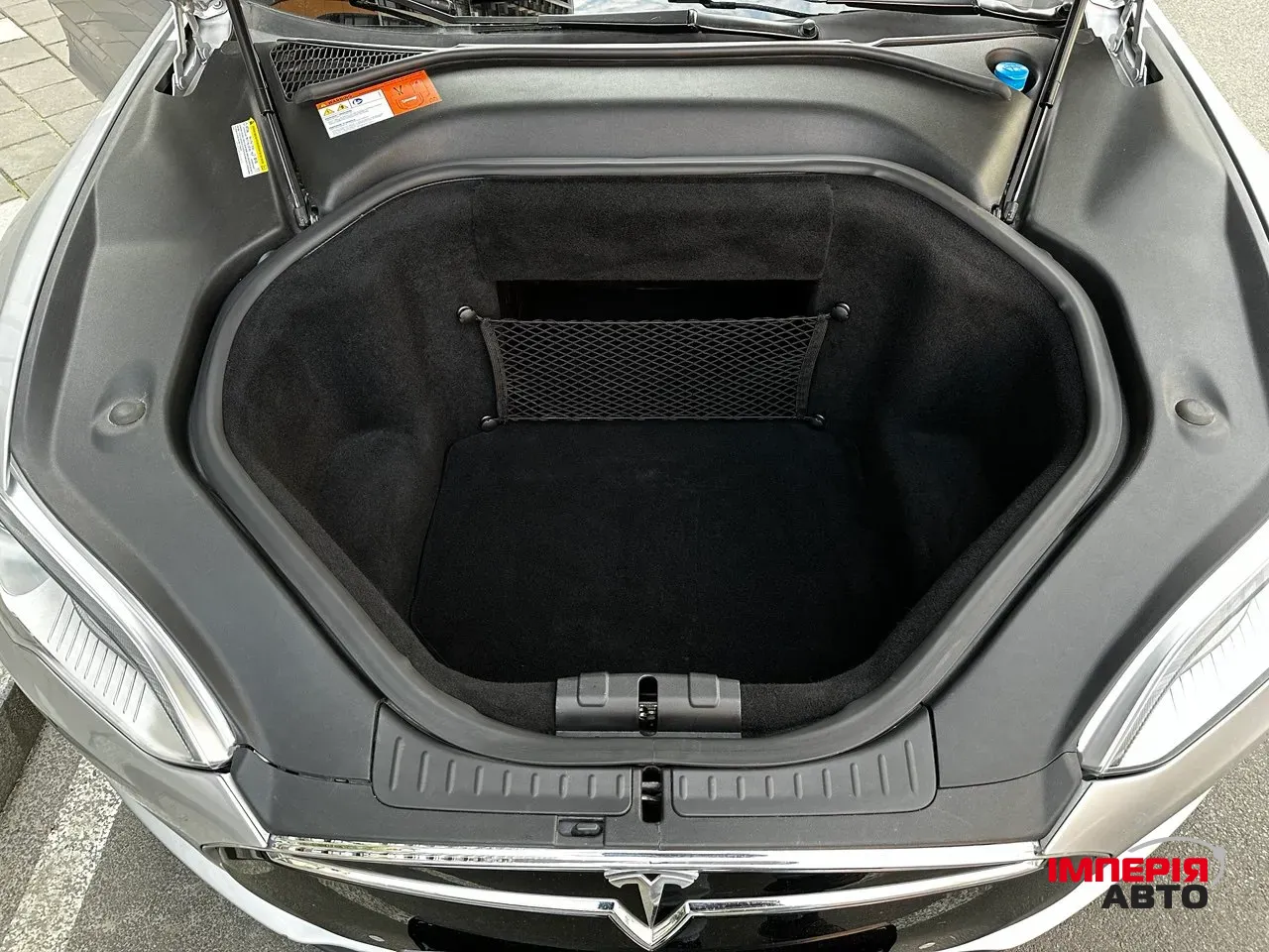 Tesla Model S - фото 13