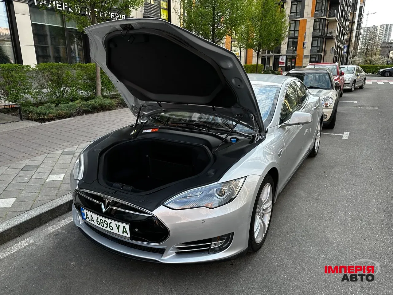 Tesla Model S - фото 14