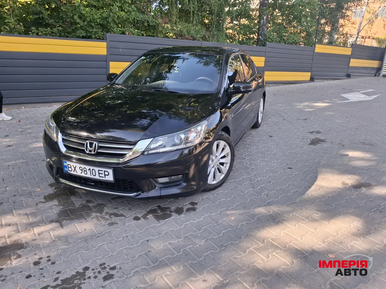 Honda Accord - фото 1